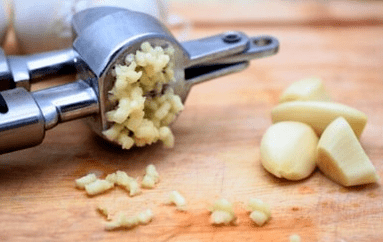Garlic for earthworms