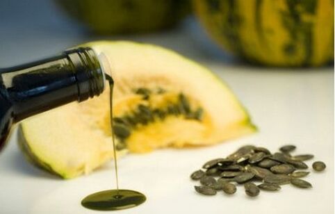 Pumpkin oil to prepare the body for clearing worms with medication
